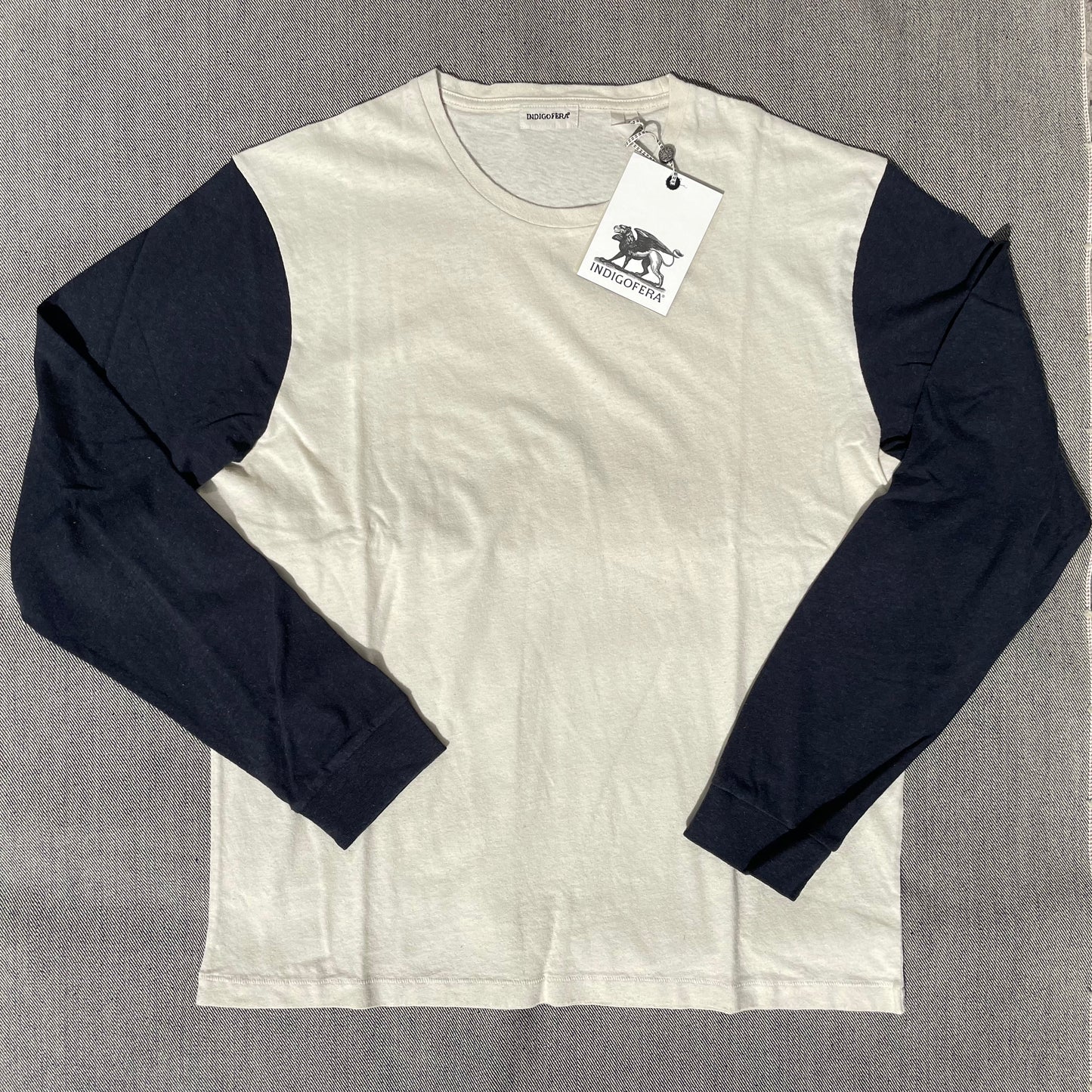 Indigofera - Dale Tee Long sleeve Vintage White/ Marshall Black