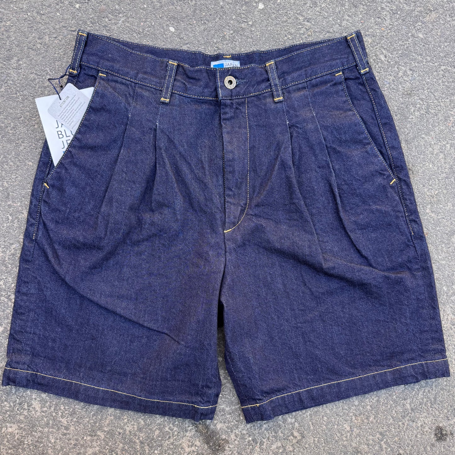Japan Blue - 11oz Denim Tuck Shorts Natural Slub