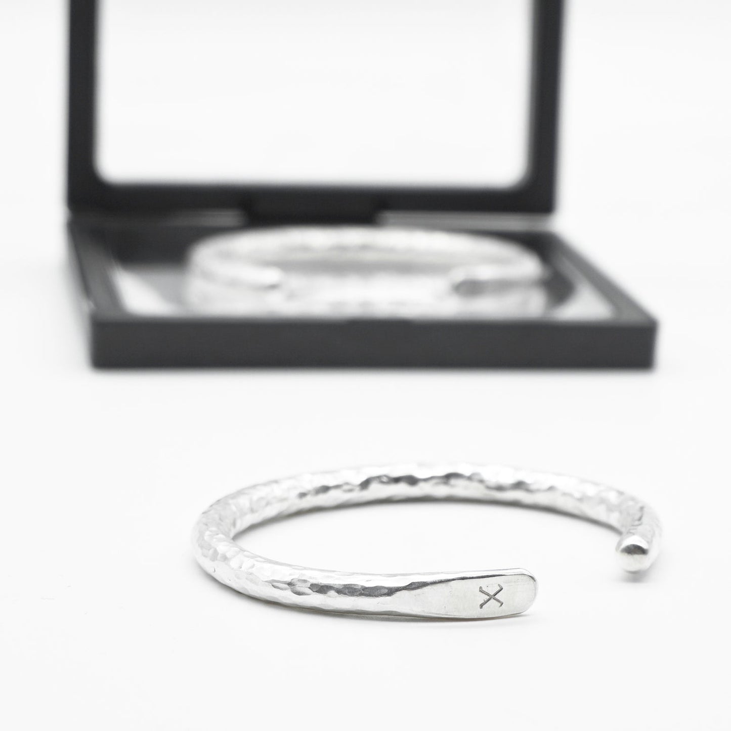 OGL - Bangle - Hammered Silver