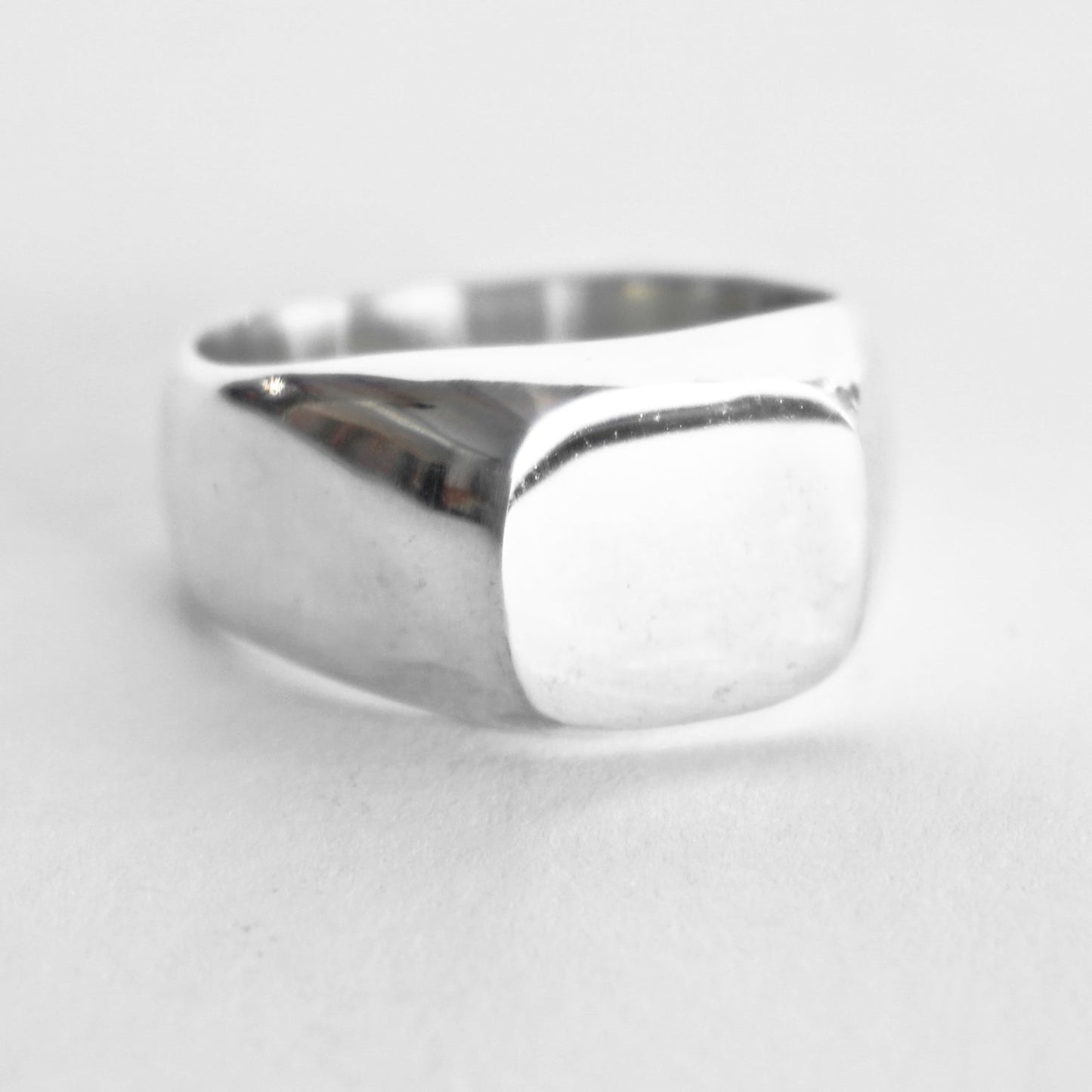 OGL - OBBI GOOD LUCK SIGNET SILVER RING