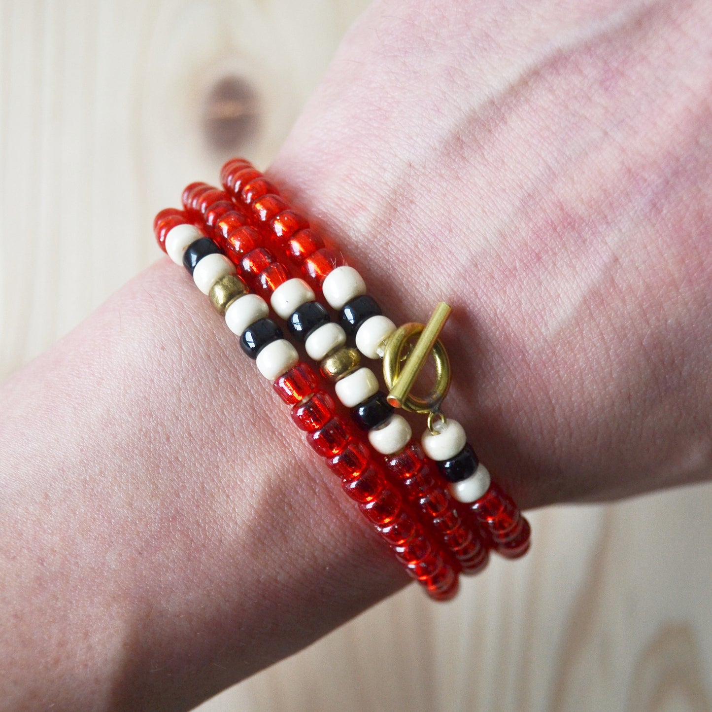 Kobashi Studio - Necklace Red/off-white/black