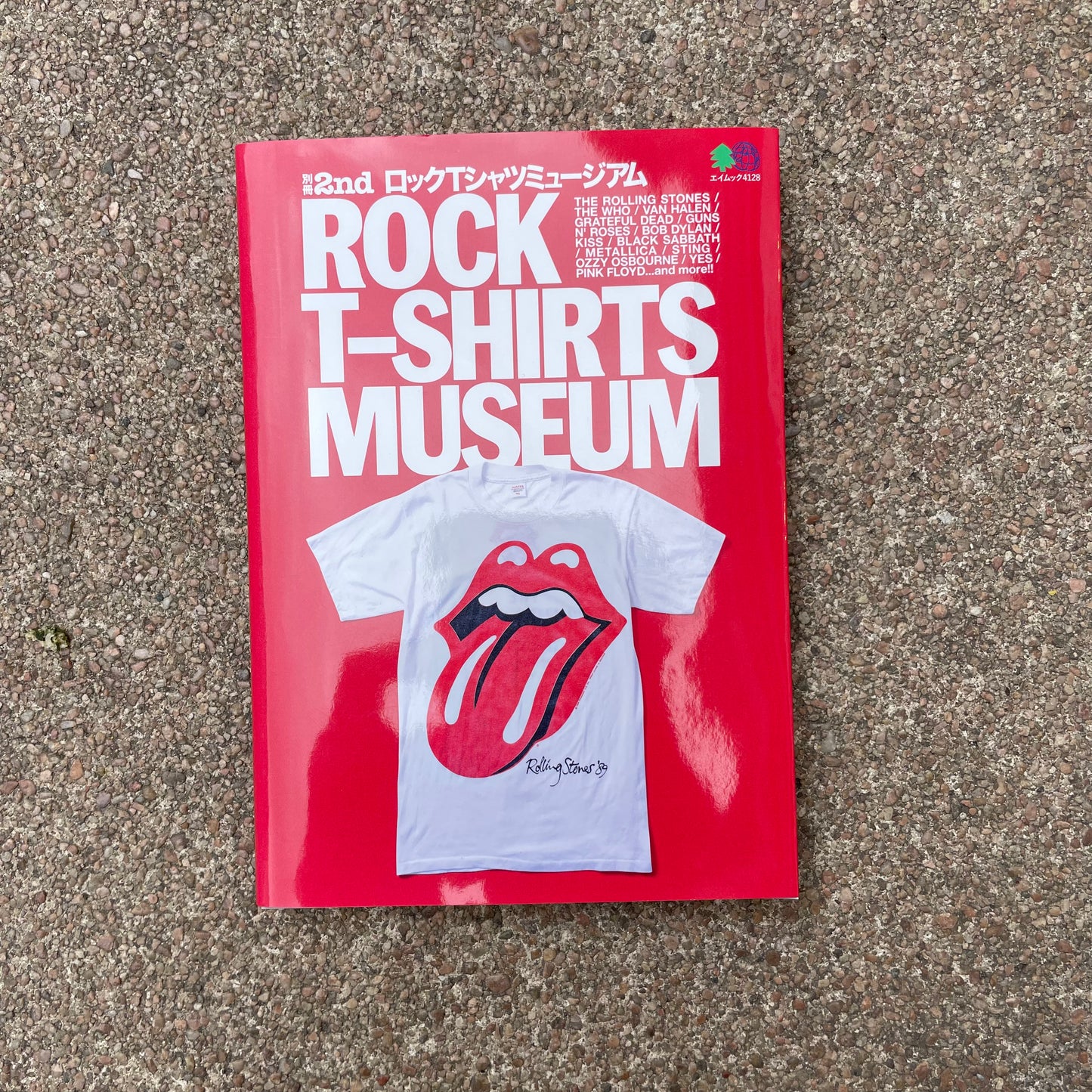 2ND MAGAZINE - ROCK T-SHIRTS MUSEUM