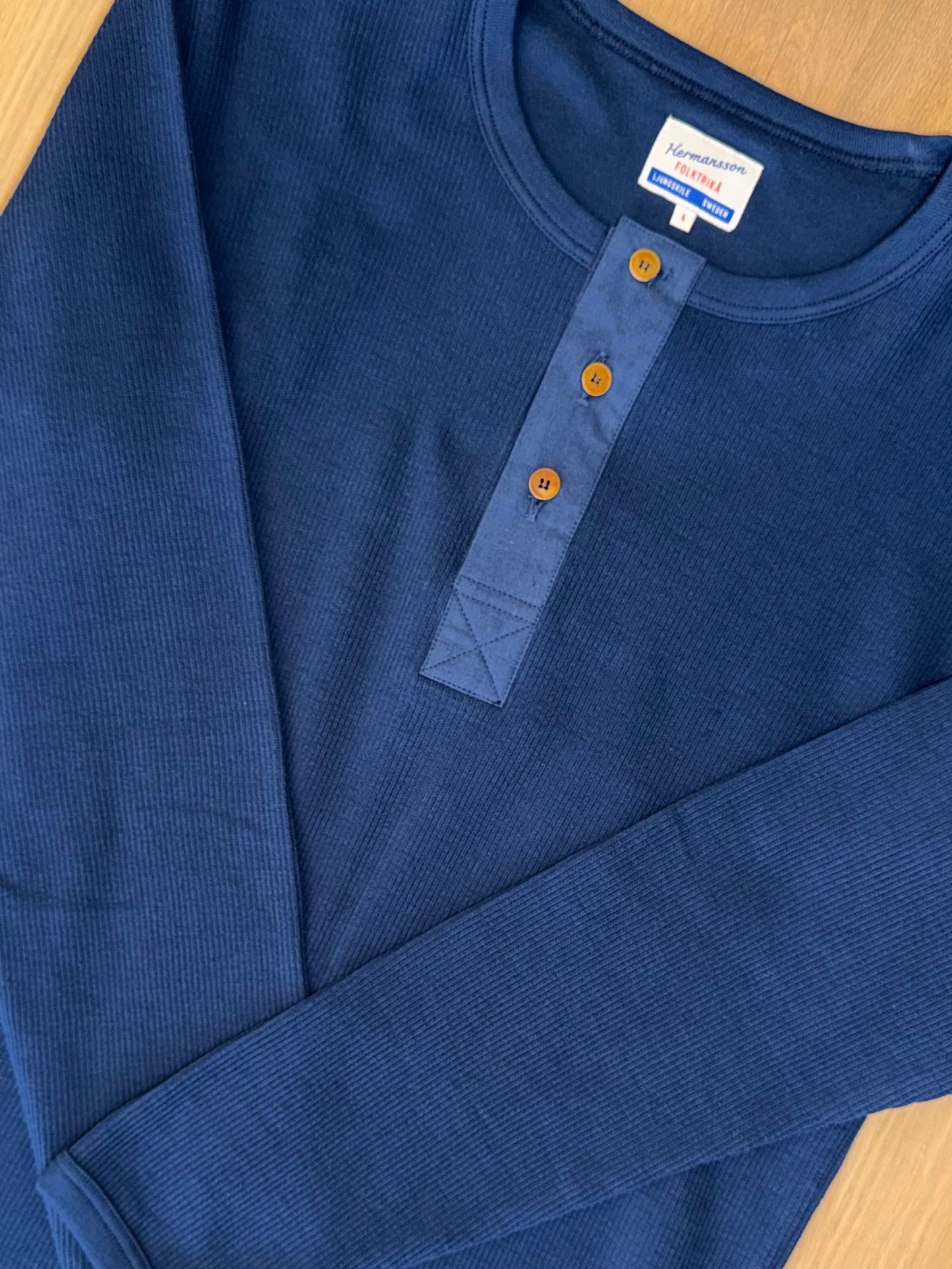 Hermansson Folktrikå - 001 Ribbed Henley Blue