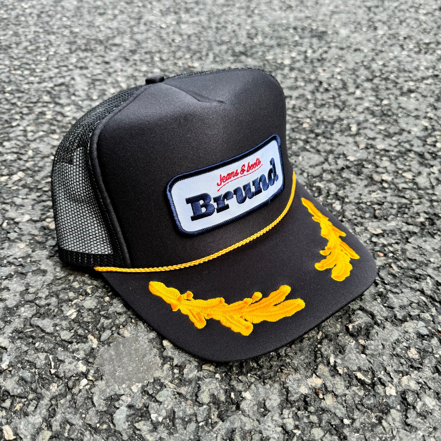 Brund - Logo Mesh Cap Captain