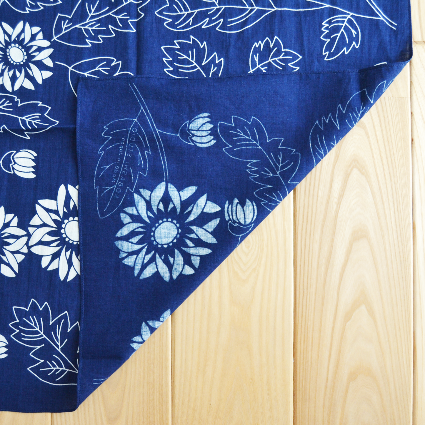 Kobashi Studio - Bandana Indigo Chrysanthemum