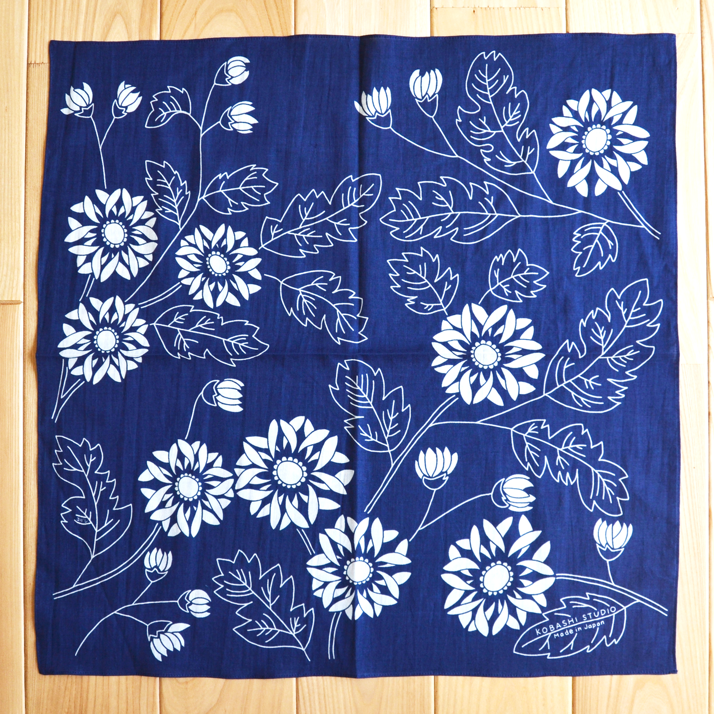 Kobashi Studio - Bandana Indigo Chrysanthemum