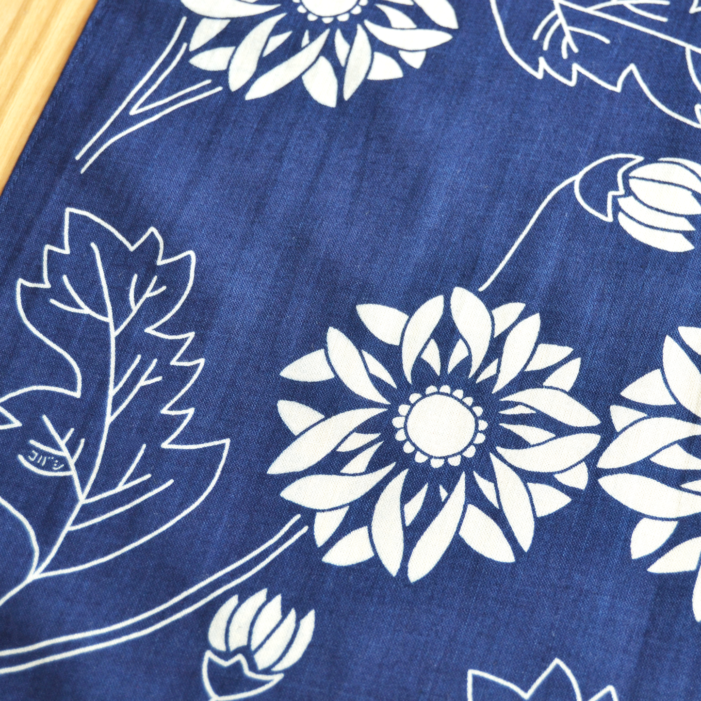 Kobashi Studio - Bandana Indigo Chrysanthemum