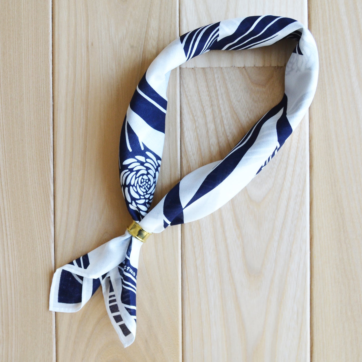 Kobashi Studio - Bandana Kiku-Sui White