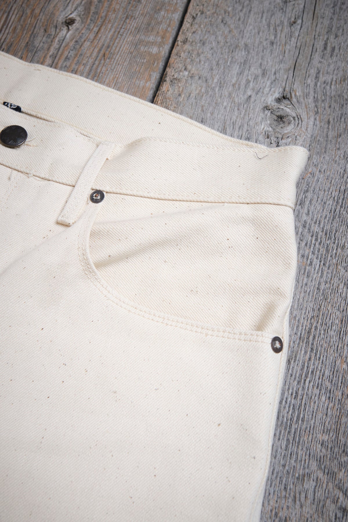 Freenote - Modesto Loose Ecru 14oz