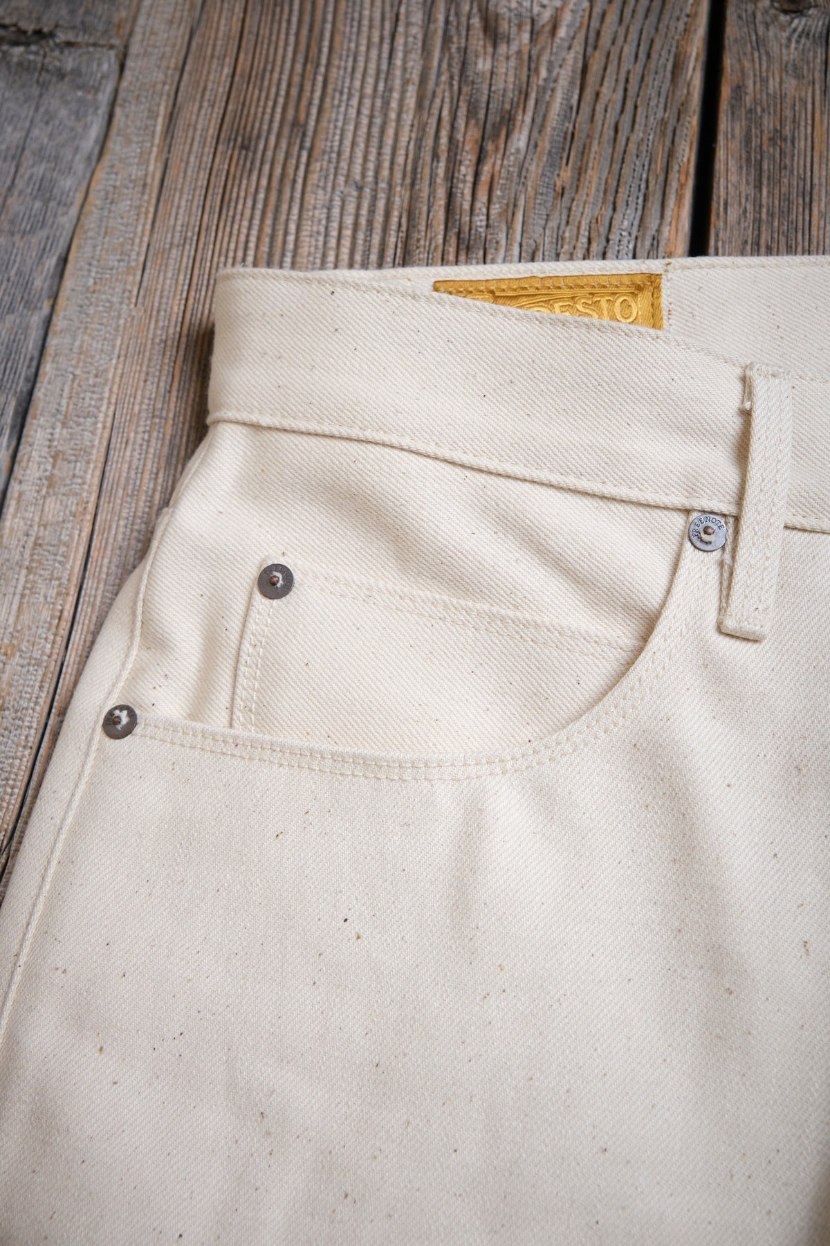 Freenote - Modesto Loose Ecru 14oz