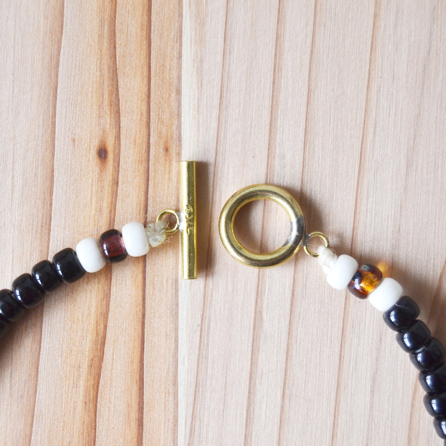 Kobashi Studio - Necklace Black Off-White Brown 4001