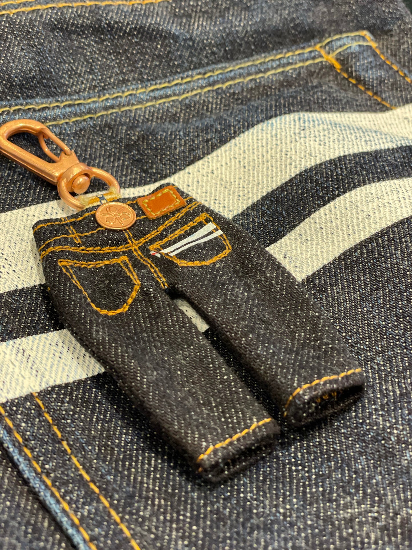 Momotaro - Mini Jeans Key Holder
